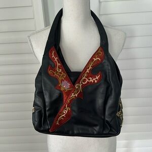 OOVOO handmade genuine leather black shoulder bag w/ three compartments